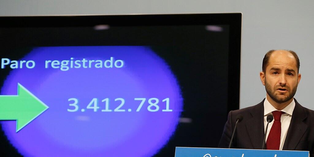 3,4 Millionen Menschen: Staatssekretär Juan Pablo Riesgo konnte über so tiefe Dezember-Arbeitslosenzahlen berichten wie seit Jahren nicht mehr.