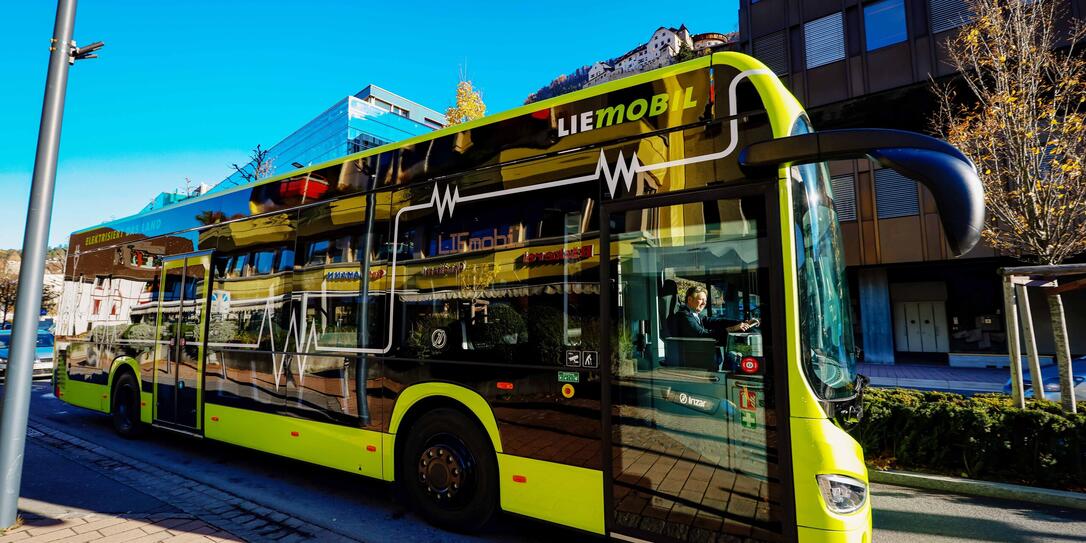 Liechtenstein Vaduz LIE-Mobil Elektrobus Liechtenstein Vaduz LIE-Mobil Elektrobus