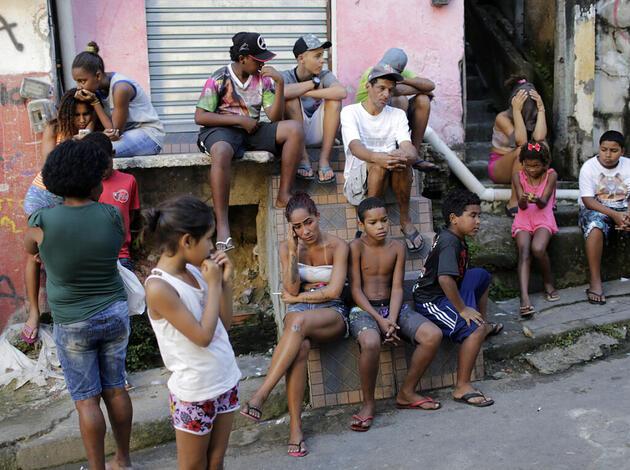 Erste Coronavirus-Tote in Favelas Brasiliens - Vaterland ...