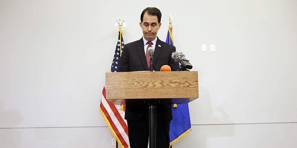 Der Gouverneur von Wisconsin Scott Walker kündigt seinen Rückzug als Präsidentschaftsbewerber der Republikaner an.
