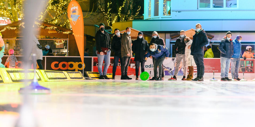 EISSTOCKSCHIESSEN – VADUZ ON ICE