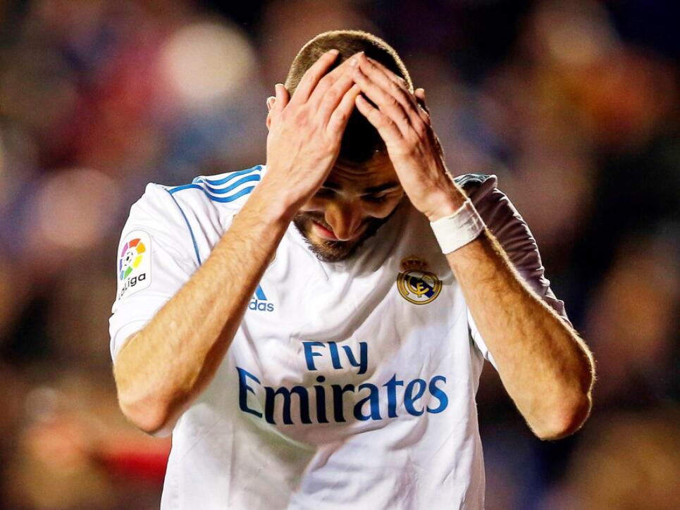 Zum Haareraufen: Real Madrid (im Bild Karim Benzema) lässt gegen Levante weitere Punkte liegen
