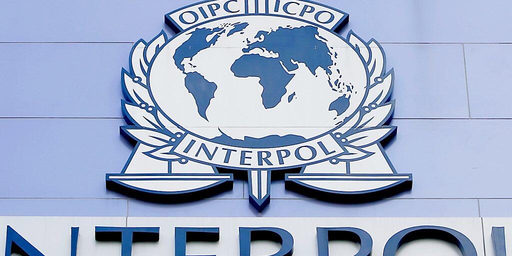 Interpol hat vor kriminellen Aktivitäten im Zusammenhang mit Coronavirus-Medikamenten sowie eines Impfstoffes gewarnt. (Symbolbild) Interpol hat vor kriminellen Aktivitäten im Zusammenhang mit Coronavirus-Medikamenten sowie eines Impfstoffes gewarnt. (Symbolbild)