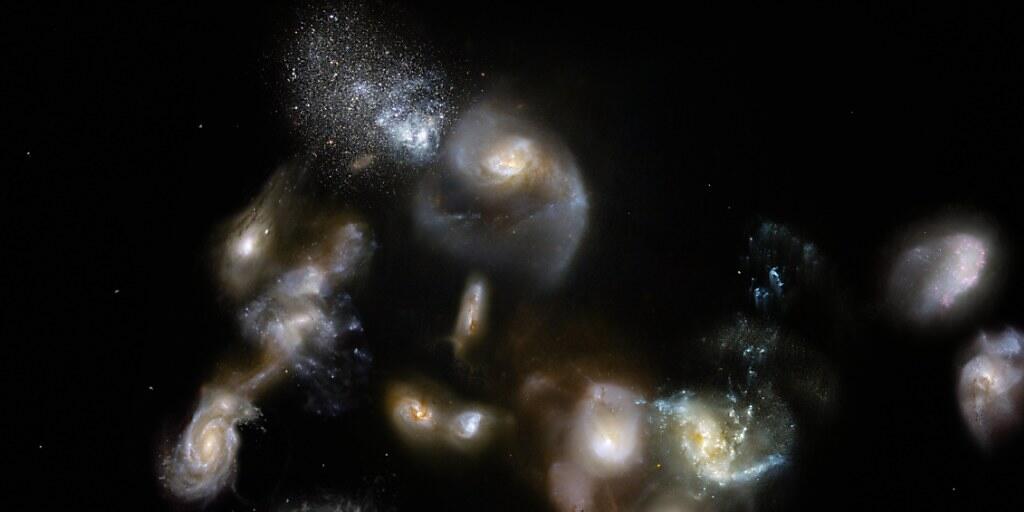 Eso publizierte anlässlich des Entdeckung dieses künstlerische Nachahmung des Galaxiehaufens.