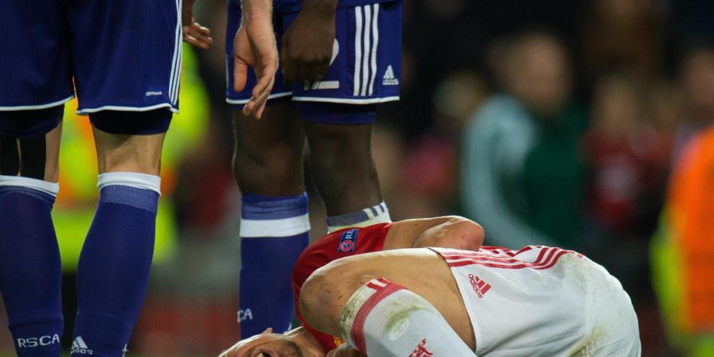 Zlatan Ibrahimovic zog sich die Verletzung im Europa-League-Viertelfinal gegen Anderlecht zu Zlatan Ibrahimovic zog sich die Verletzung im Europa-League-Viertelfinal gegen Anderlecht zu