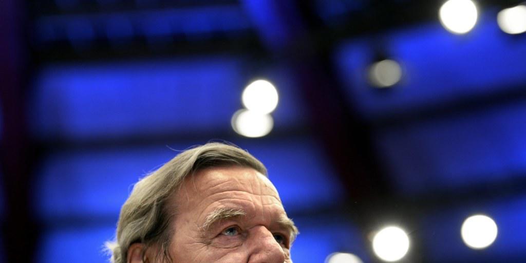 Aller Kritik zum Trotz liess sich alt Bundeskanzler Schröder in den Verwaltungsrat von Rosneft wählen.