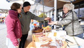 Frühlings- und Kunsthandwerksmarkt Eschen