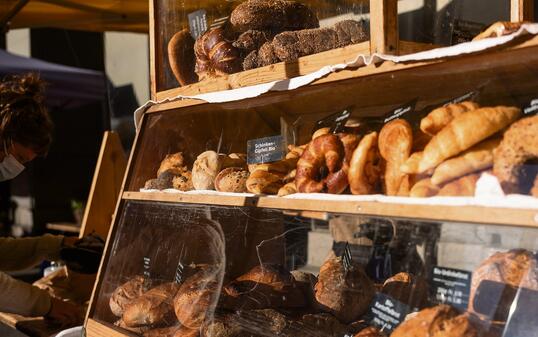 BAECKER, BIOBAECKER, VOLLKORN, VOLLKORNGIPFEL, CROISSANT,