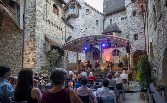 Auftakt internationale Jazztage Liechtenstein mit dem Thomas Quasthoff Trio