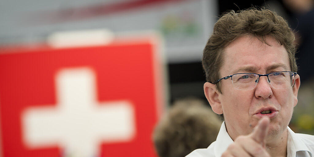 SVP-Parteichef Albert Rösti an der Delegiertenversammlung im waadtländischen Orbe.