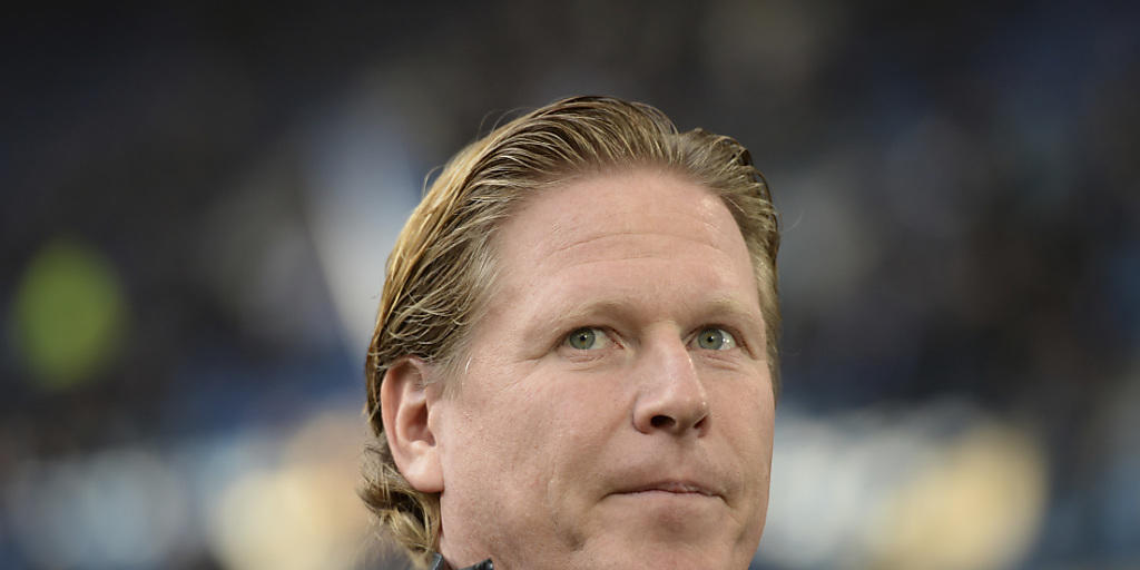Wird auch in der nächsten Saison beim Hamburger SV an der Seitenlinie stehen: Markus Gisdol Wird auch in der nächsten Saison beim Hamburger SV an der Seitenlinie stehen: Markus Gisdol