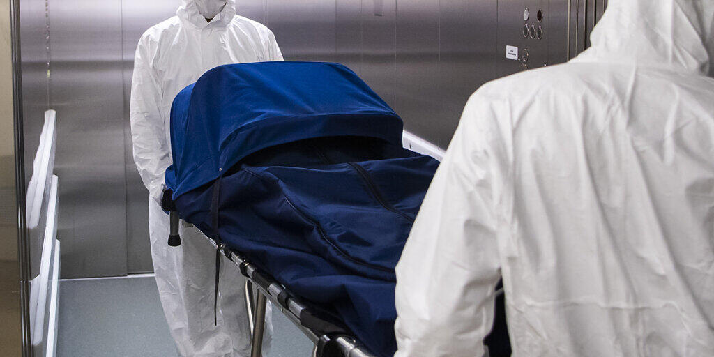 Gemäss US-Experten sind weltweit bereits über 65'000 Menschen an den Folgen des neuartigen Coronavirus gestorben. (Symbolbild) Gemäss US-Experten sind weltweit bereits über 65'000 Menschen an den Folgen des neuartigen Coronavirus gestorben. (Symbolbild)