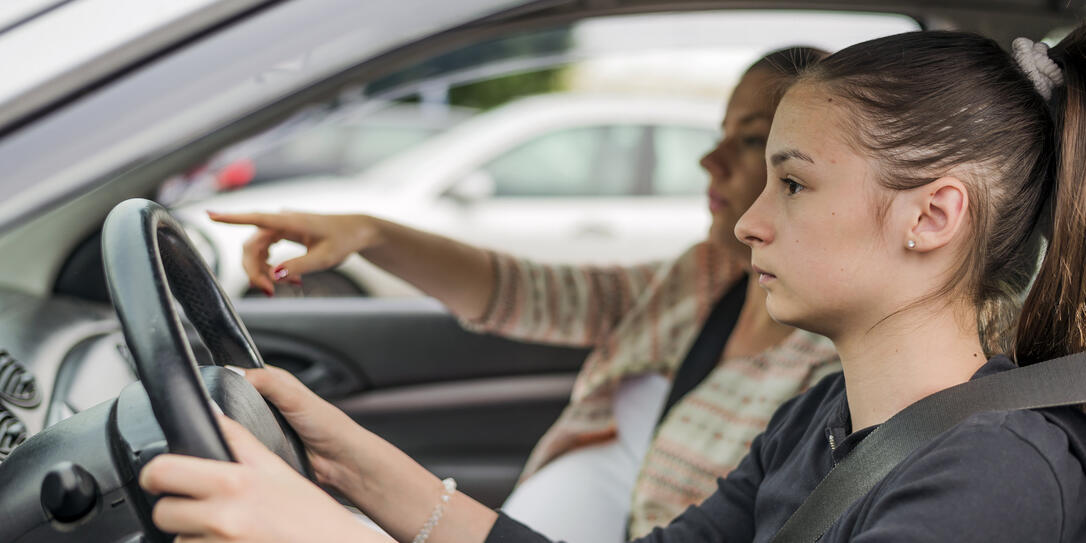 17 Jahrige Durfen Bald Auto Fahren Vaterland Online