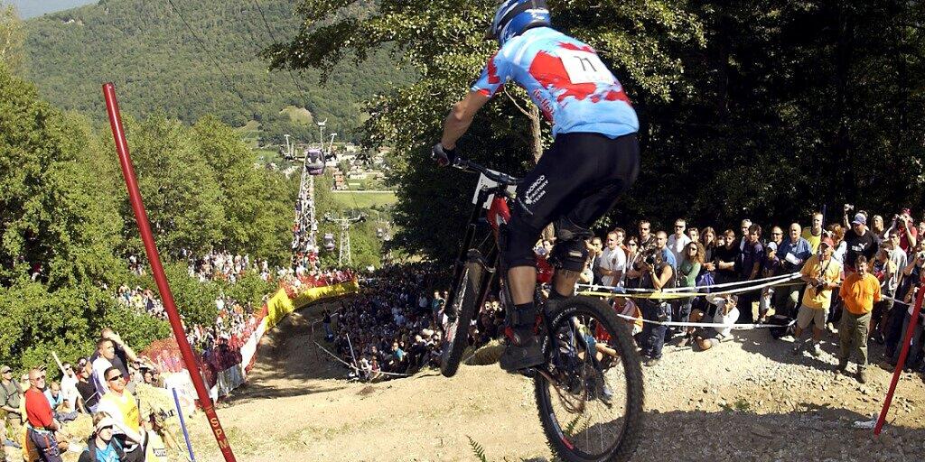 Am Monte Tamaro gab es schon viele spektakuläre Mountainbike-Events, wie hier 2003 bei den Downhill-Weltmeisterschaften.