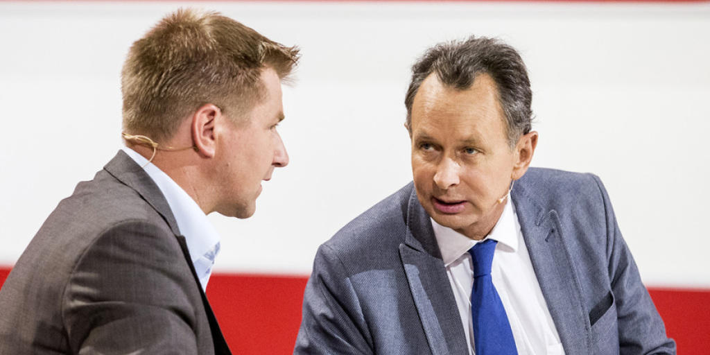 Für den Vorschlag von SVP-Präsident Toni Brunner (links) hat FDP-Präsident Philipp Müller kein Gehör. (Archiv) Für den Vorschlag von SVP-Präsident Toni Brunner (links) hat FDP-Präsident Philipp Müller kein Gehör. (Archiv)