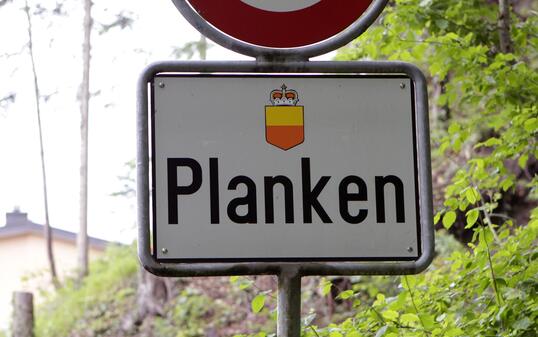 planken, gemeinde, ortsschild, liechtenstein, ©elma korac