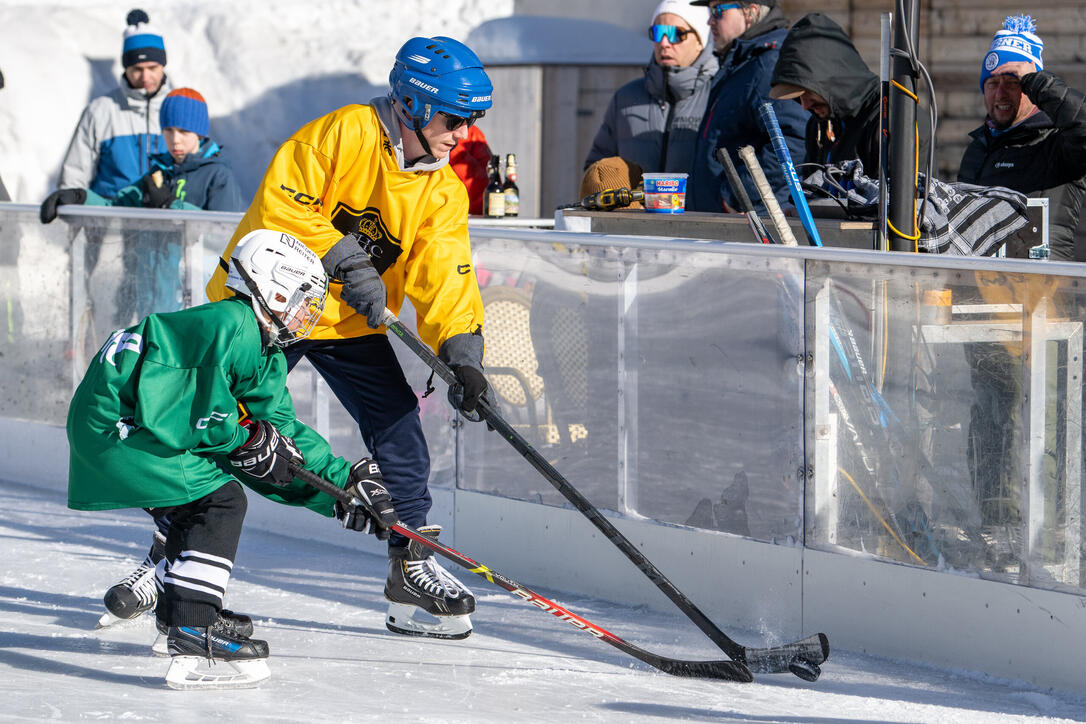 Pond Hockey Turnier in Malbun
