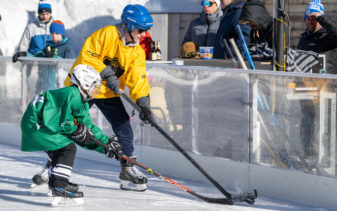 Pond Hockey Turnier in Malbun