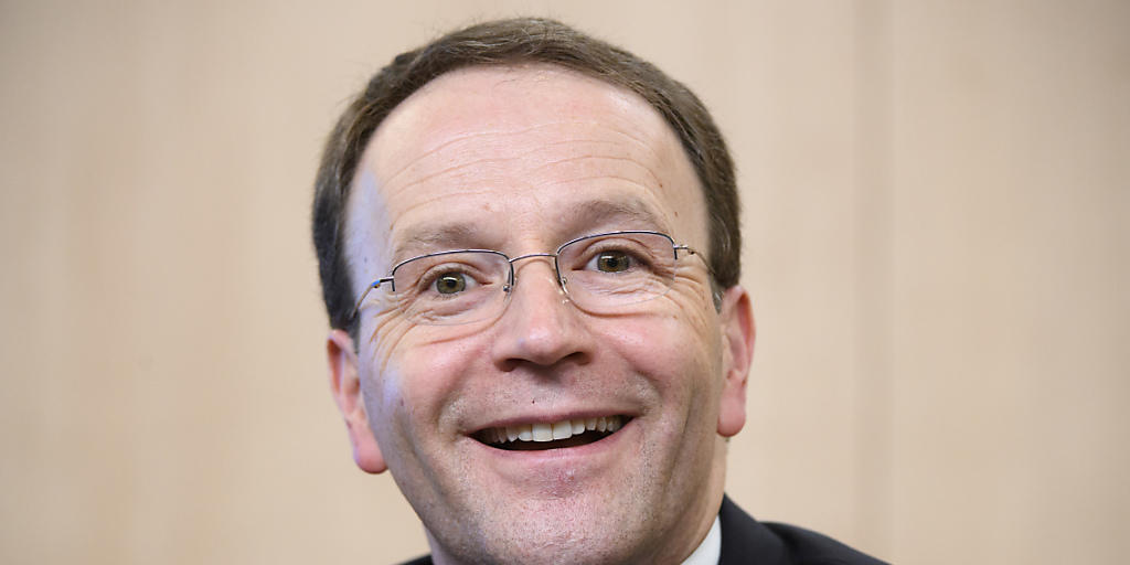 Will seinen englischsprachigen Kollegen die Aussprache seines Vornamens erleichtern: Der neue Nestlé-Chef Ulf Mark Schneider, im Bild bei seiner ersten Bilanzmedienkonferenz beim Nahrungsmittelkonzern am vergangenen Freitag.