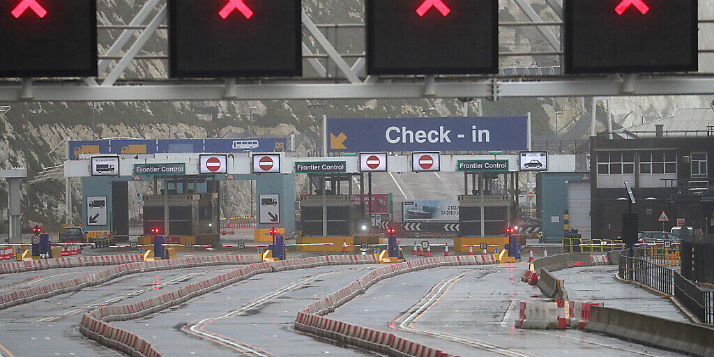 Alle Check-in-Spuren im Hafen von Dover sind gesperrt. Foto: Steve Parsons/PA Wire/dpa