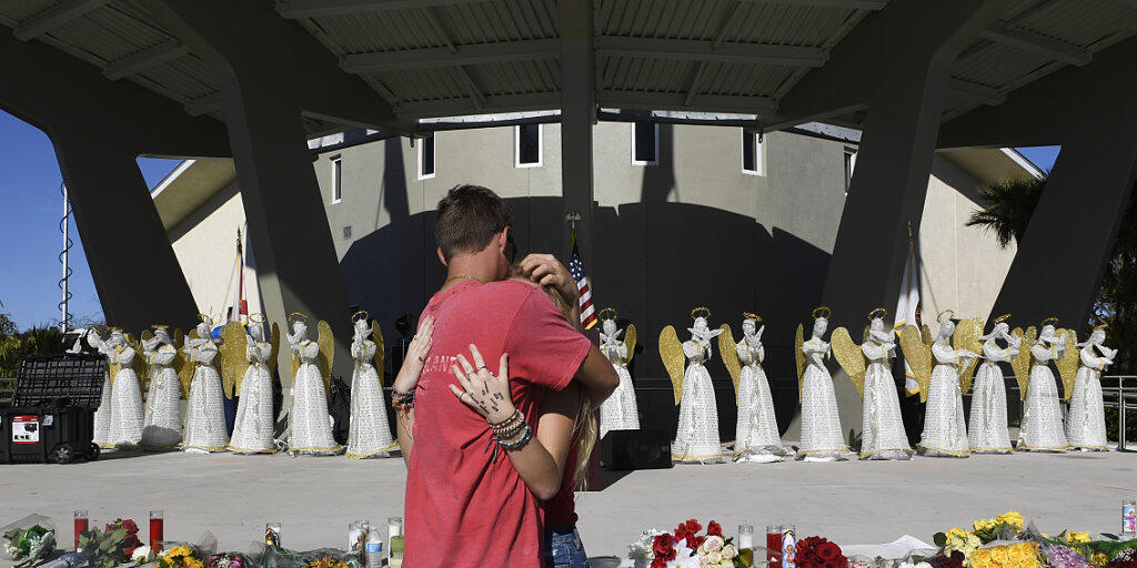 Parkland trauert nach der Schiesserei in einer Schule. Nun räumt das FBI ein: Das Massaker hätte vielleicht verhindert werden können.