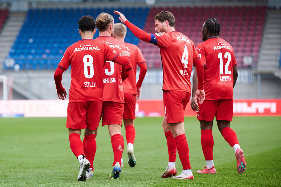 Die 31 erzielten Tore in der laufenden Saison beschreibt Trainer Marc Schneider als ein gemeinsamer Triumph.