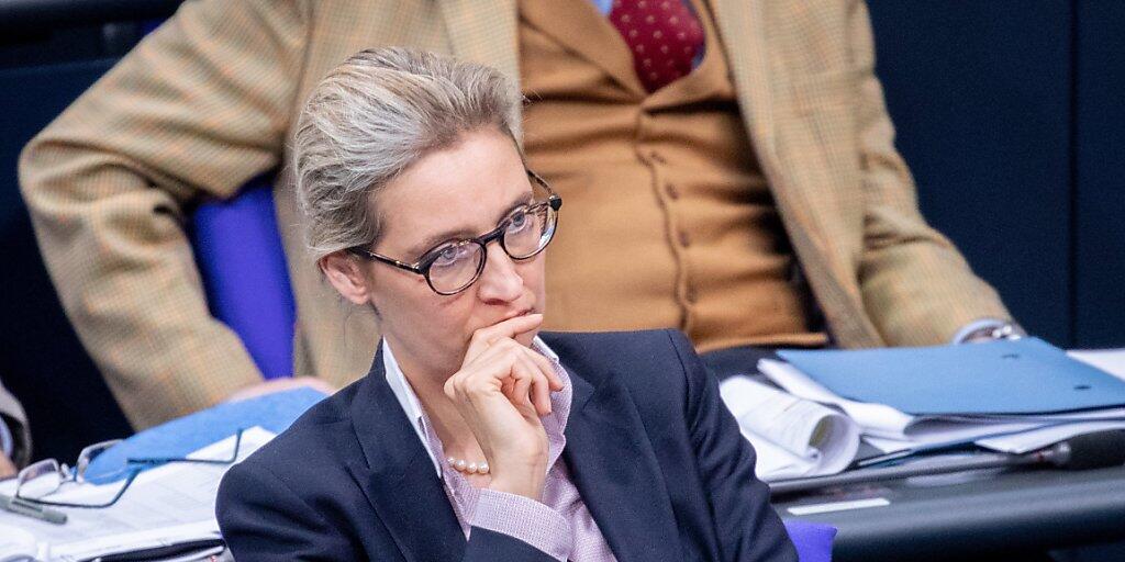 Alice Weidel, Fraktionsvorsitzende der AfD im deutschen Bundestag, bezeichnet die Vorwürfe in der Spendenaffäre als lächerlich. (Archiv)