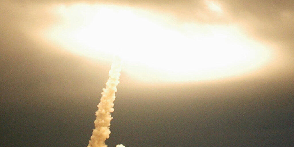 Raketenstart vom japanischen Weltraumbahnhof Uchinoura aus. (Archivbild)