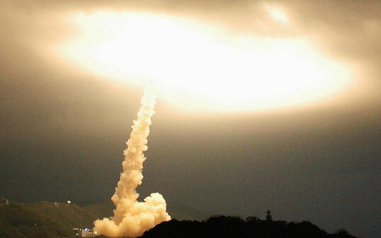 Raketenstart vom japanischen Weltraumbahnhof Uchinoura aus. (Archivbild)