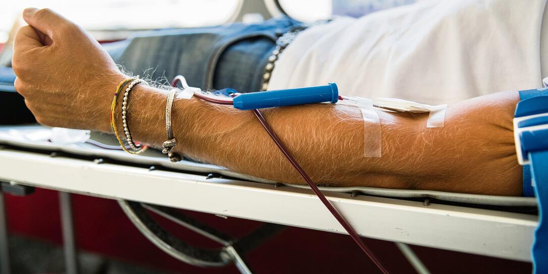 BLUTSPENDEMOBIL, BLUTSPENDE BUS, BLUTSPENDEN, BLUTSPENDEDIENST, SRK, SCHWEIZERISCHES ROTES KREUZ, BLUTSPENDEMOBIL, BLUTSPENDE BUS, BLUTSPENDEN, BLUTSPENDEDIENST, SRK, SCHWEIZERISCHES ROTES KREUZ,