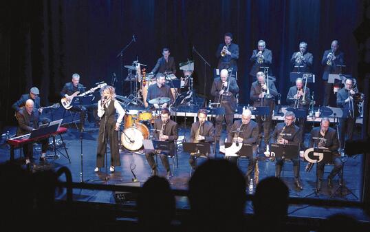 A Big Band Christmas, Schaan