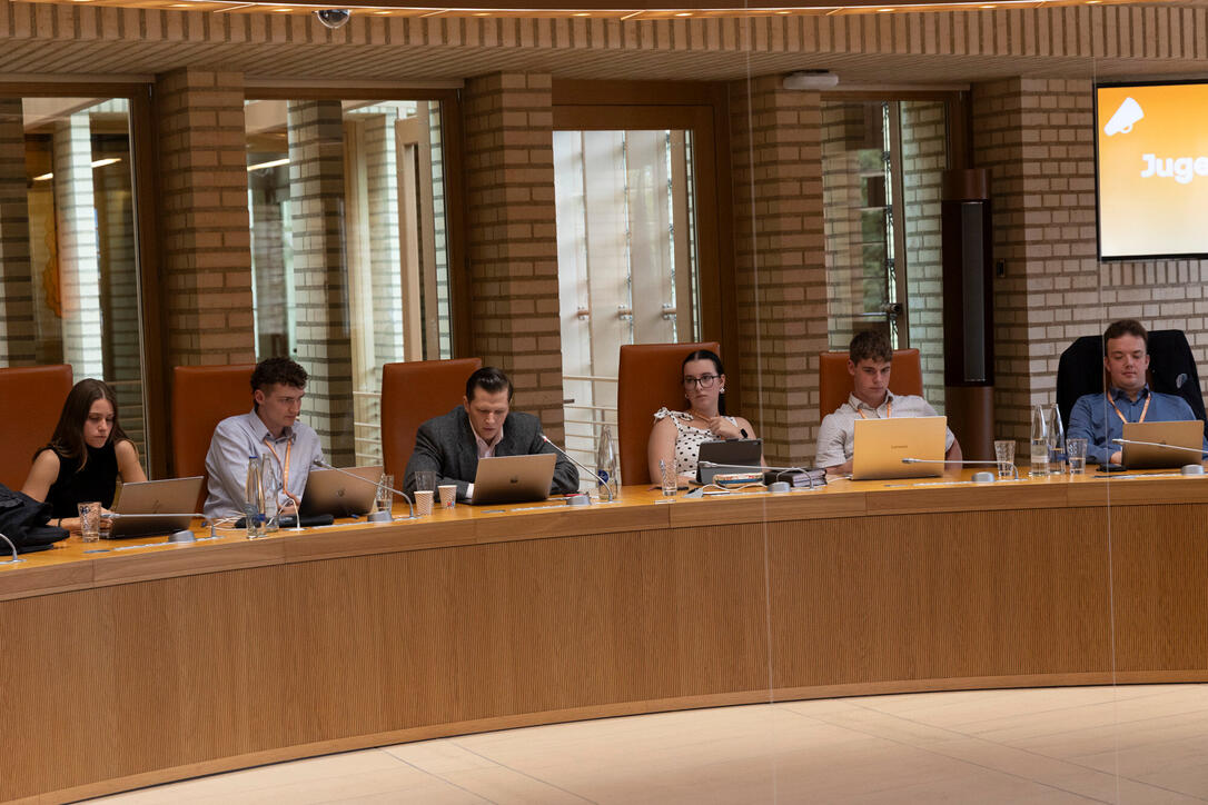 10. Jugendsession im Liechtensteiner Landtag.