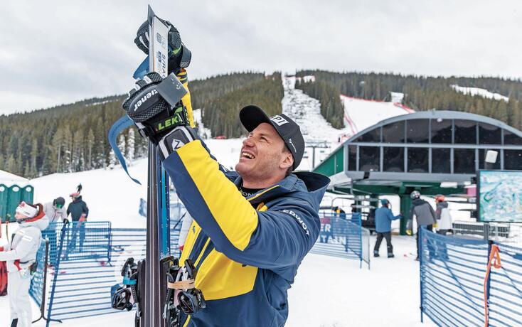 Der Unterl&auml;nder h&auml;ngt die Skier nun sprichw&ouml;rtlich an den Nagel.