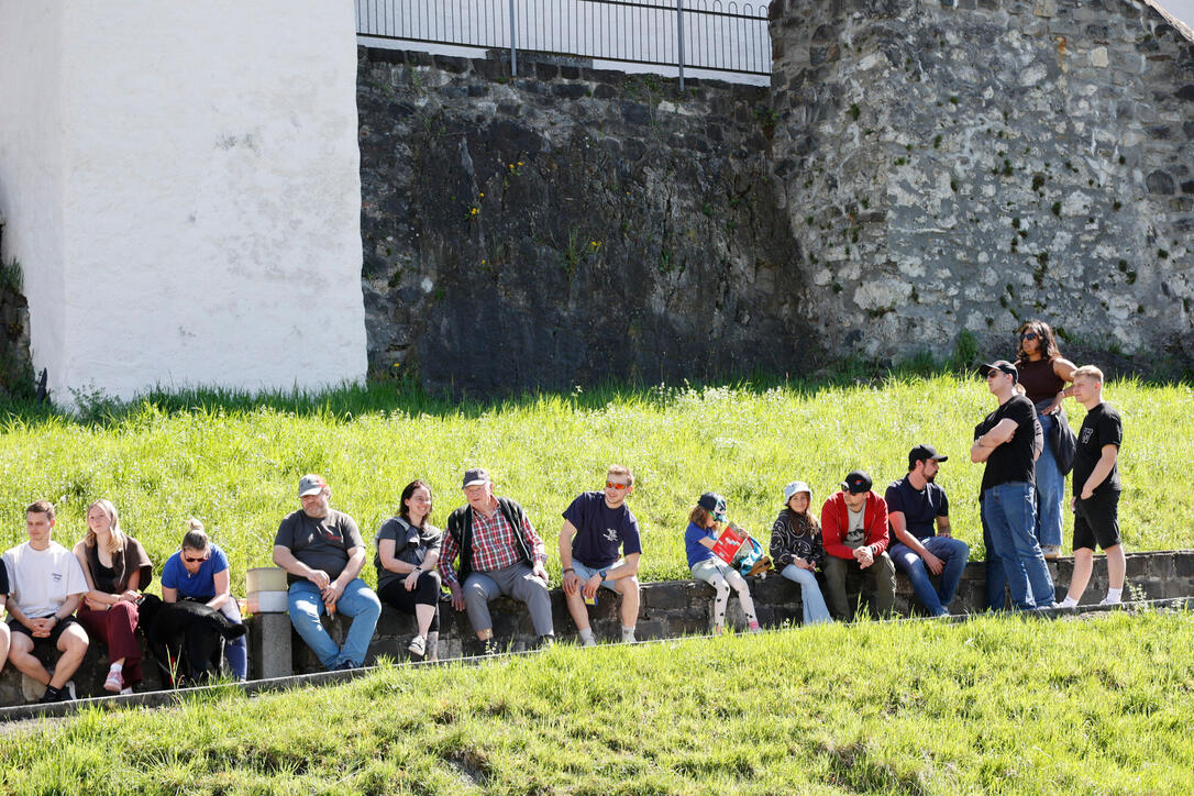 Schluss&uuml;bung beim Kurs f&uuml;r neue Feuerwehrleute beim "Restaurant L&ouml;wen&raquo; in Gamprin-Bendern.