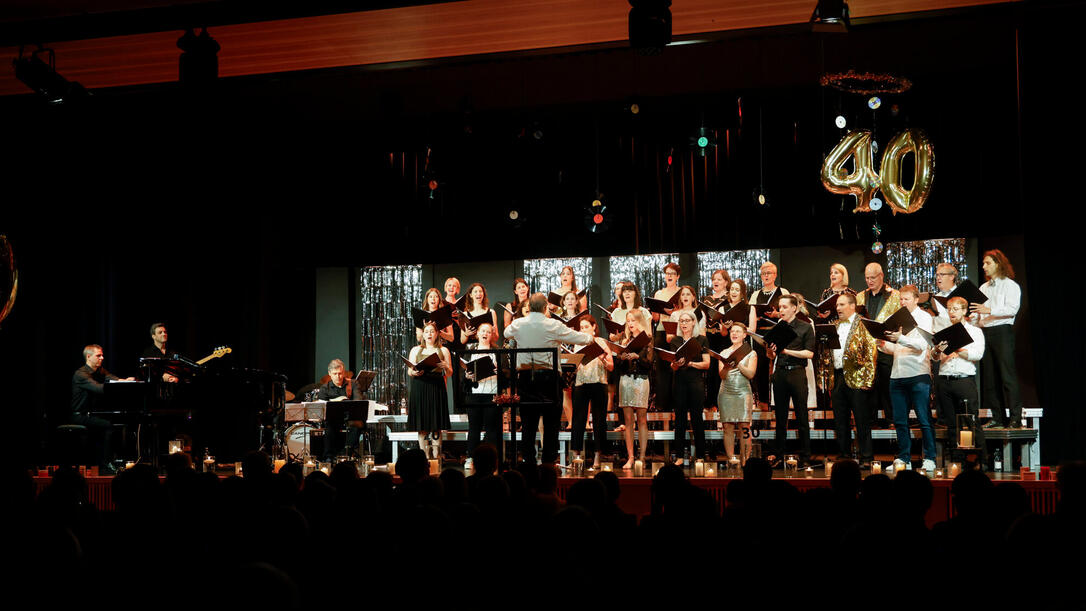 Jubil&auml;umskonzert des Young Unlimited Chors im Gemeindesaal von Mauren.