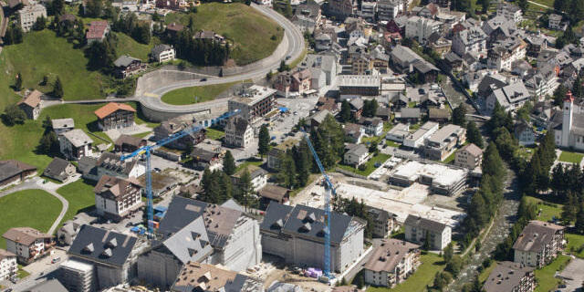 Sawiris Resort in Andermatt bleibt noch jahrelang eine Baustelle Sawiris Resort in Andermatt bleibt noch jahrelang eine Baustelle