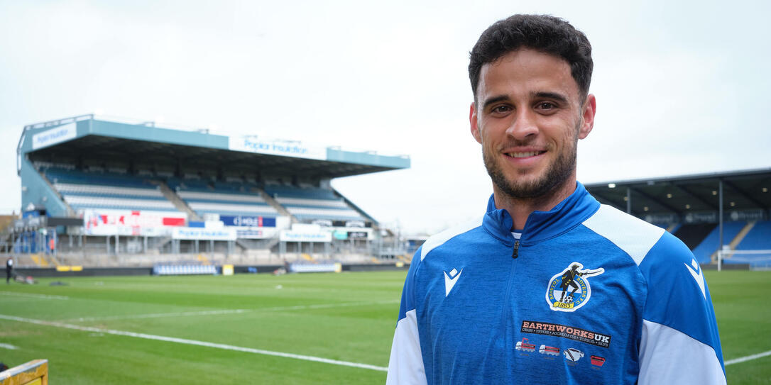Fabrizio Cavegn im Memorial Stadium in Bristol.