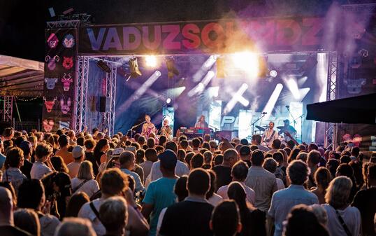 Abschluss Vaduz Soundz mit Rääs und Plüsch, Vaduz