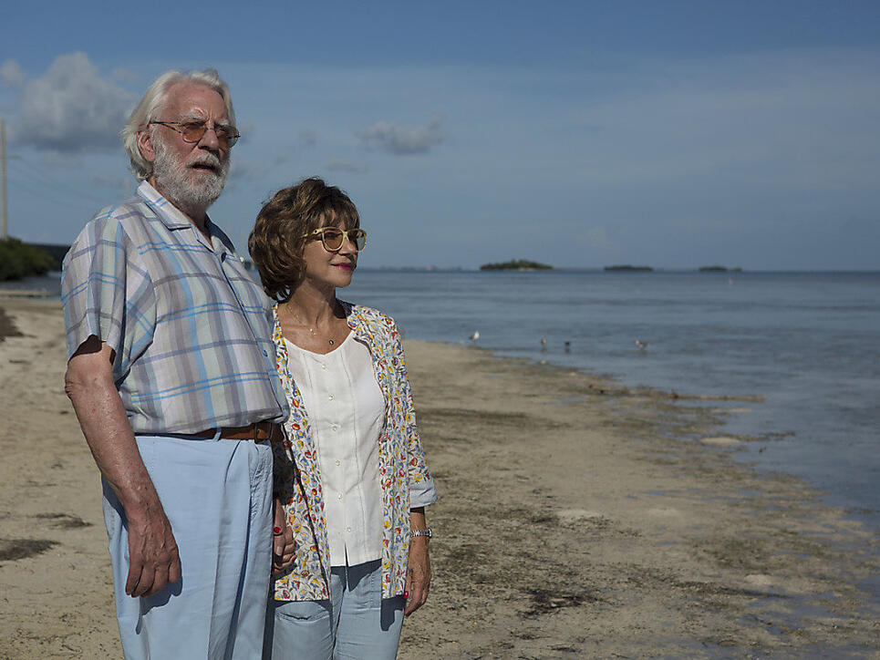 Donald Sutherland (l) und Helen Mirren (r) in eine Szene aus dem Film "The Leisure Seeker": Am Zurich Film Festival wird der Schauspieler Sutherland f&uuml;r sein Lebenswerk geehrt und seinen neuesten Film pers&ouml;nlich vorstellen.  (Sony Pictures Classic via AP)