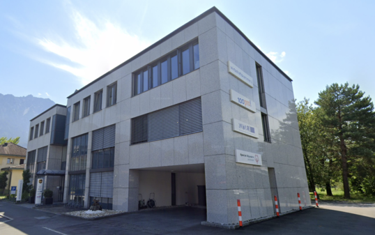 Der freie Stuhl ist per sofort Bezugsfähig an der Geschäftsstelle in Schaan.