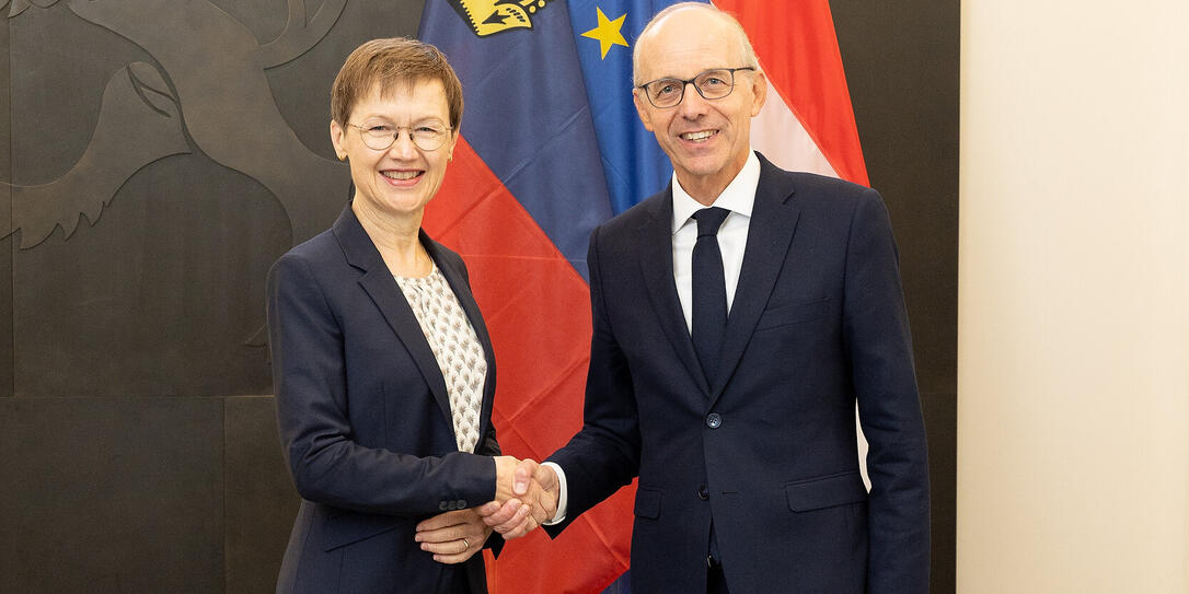 Photo de la cheffe de gouvernement de la principauté de Liechtenstein, Brigitte Haas, avec le Premier ministre Luc Frieden