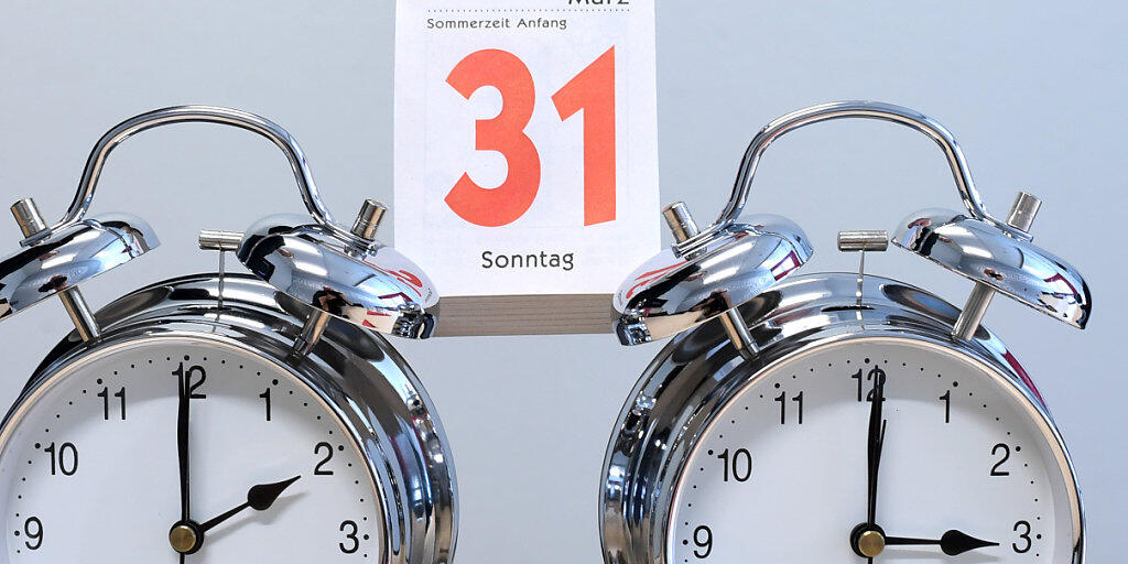 Möglicherweise zum drittletzten Mal werden die Uhren in Europa am Sonntag um 2 Uhr eine Stunde vor auf Sommerzeit gestellt. (Themenbild)