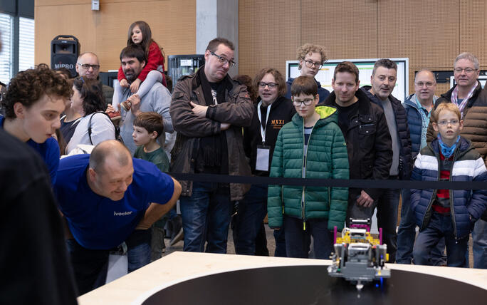 Robo-League bei der Ivoclar in Schaan