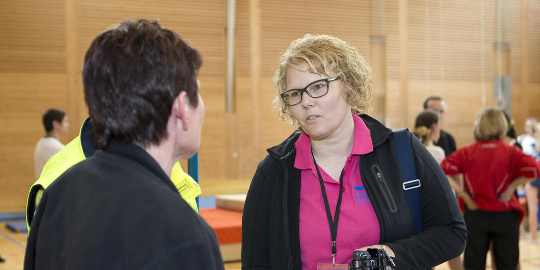 Porträt Erika Wismer beim Turnfest in Gams Porträt Erika Wismer beim Turnfest in Gams