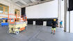 Aufbau der grossen Filmfest-Leinwand im Lindahof
