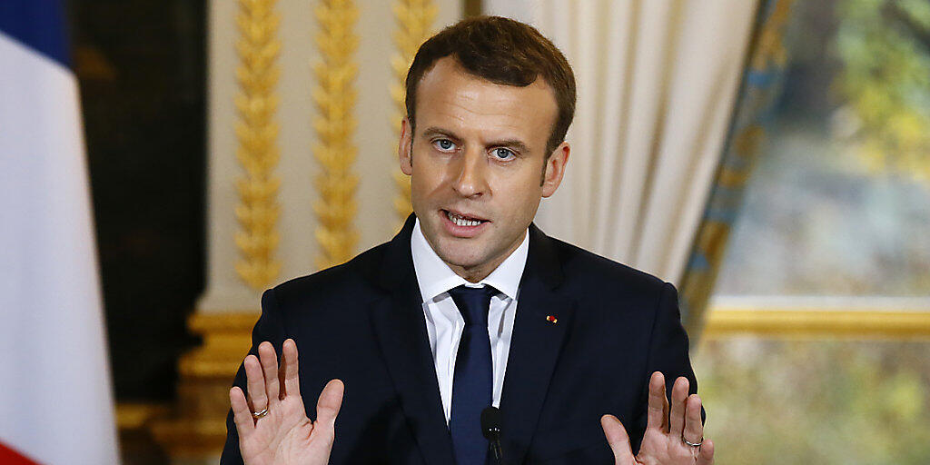 Frankreichs Präsident Emmanuel Macron hat eine umstrittene Steuerreform unterzeichnet. (Archiv)