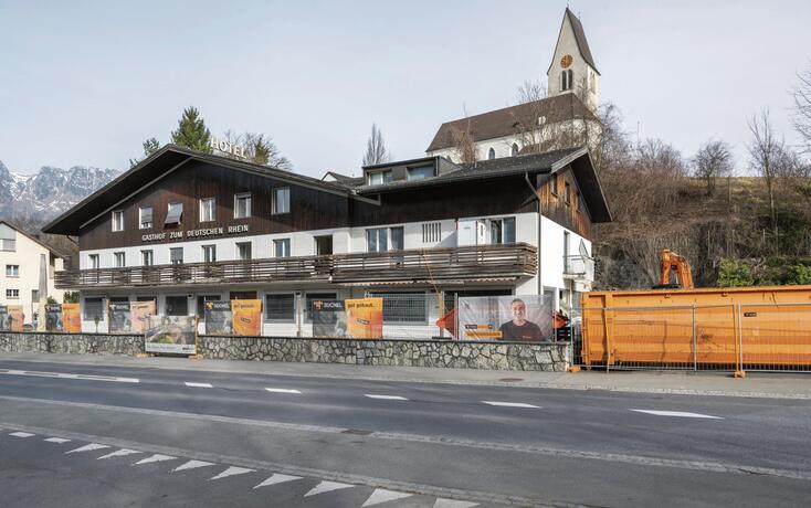 Abrissarbeiten Deutschen Rhein in Bendern, Abrissarbeiten, Entr&auml;umung, Gasthaus,