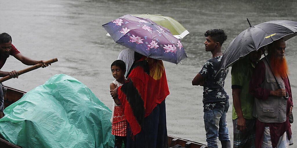 Tausende mussten in Indien und Bangladesh wegen des Zyklons "Bulbul" ihre Häuser verlassen.