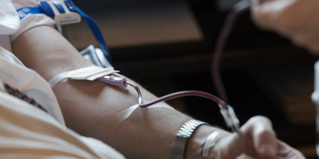 Schwule Männer dürfen künftig Blut spenden, wenn sie ein Jahr lang keinen Sex mehr gehabt haben. (Symbolbild) Schwule Männer dürfen künftig Blut spenden, wenn sie ein Jahr lang keinen Sex mehr gehabt haben. (Symbolbild)