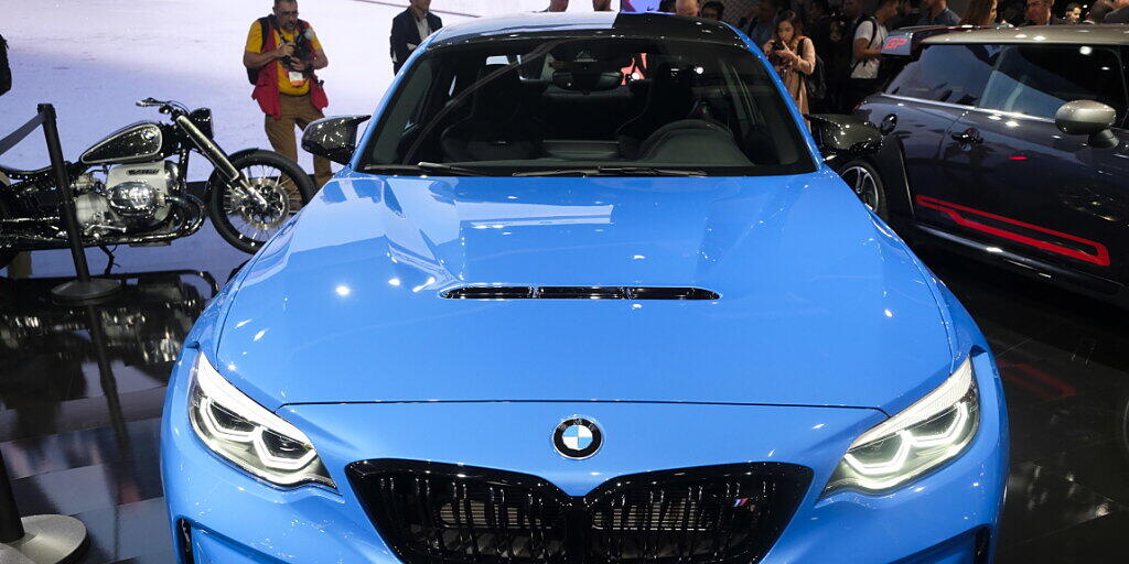 Der Autobauer BMW hat im vergangenen Jahr seine Rekordjagd fortgesetzt: Der deutsche Konzern hat 2,5 Millionen Fahrzeuge der Marken BMW, Mini und Rolls-Royce verkauft. Das sind 1,2 Prozent mehr als im Vorjahr. (Archiv)